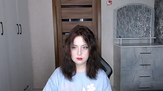 Kristy-Max online show from November 4, 6:39 am