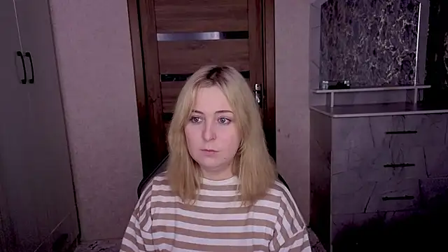 Kristy-Max online show from February 2, 9:25 pm