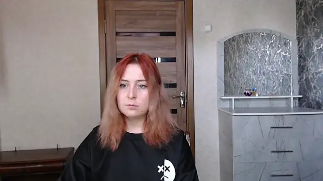 Snapshot of Kristy-Max chatting on September 23, 10:44 am Kristy-Max online show from September 23, 10:44 am