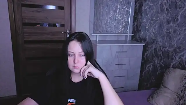 Kristy-Max online show from July 30, 9:03 pm