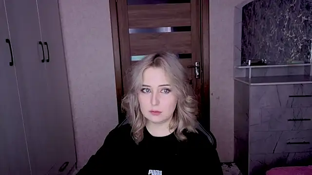 Kristy-Max online show from February 7, 11:13 pm