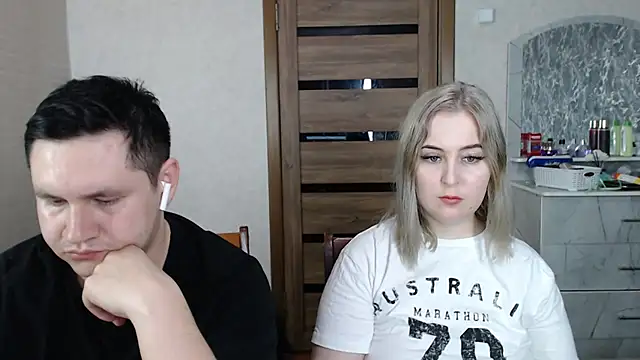 Snapshot of Kristy-Max chatting on February 28, 11:12 pm Kristy-Max online show from February 28, 11:12 pm