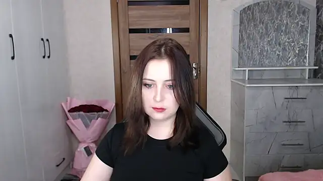 Kristy-Max online show from November 8, 9:40 pm