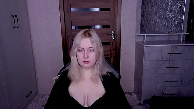 Kristy-Max online show from March 23, 8:03 am