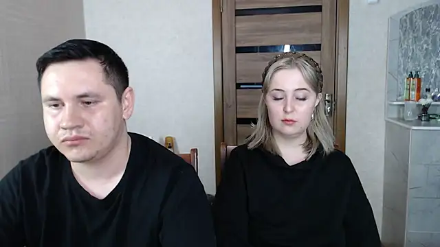 Snapshot of Kristy-Max chatting on March 2, 7:08 pm Kristy-Max online show from March 2, 7:08 pm