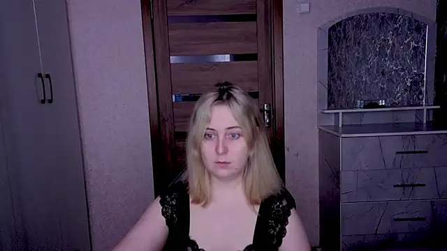 Kristy-Max online show from February 20, 7:27 pm