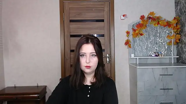 Snapshot of Kristy-Max chatting on October 16, 6:10 am Kristy-Max online show from October 16, 6:10 am