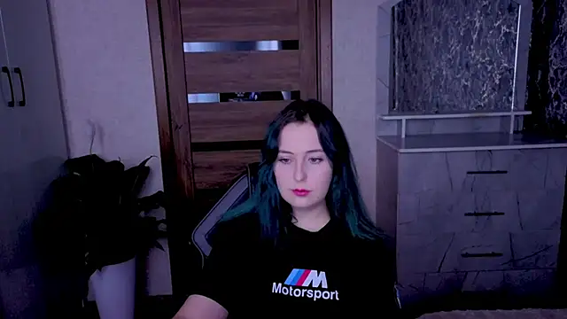 Kristy-Max online show from July 5, 9:32 pm