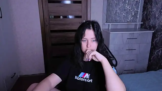 Kristy-Max online show from July 25, 9:54 pm