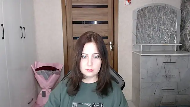 Kristy-Max online show from November 5, 9:07 pm