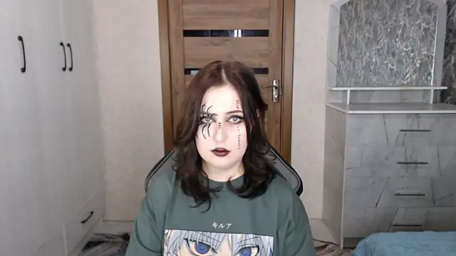 Kristy-Max online show from October 30, 8:39 pm