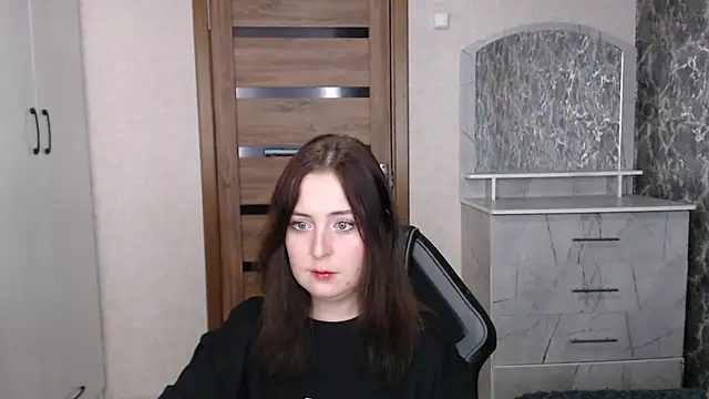 Kristy-Max online show from November 21, 7:35 pm