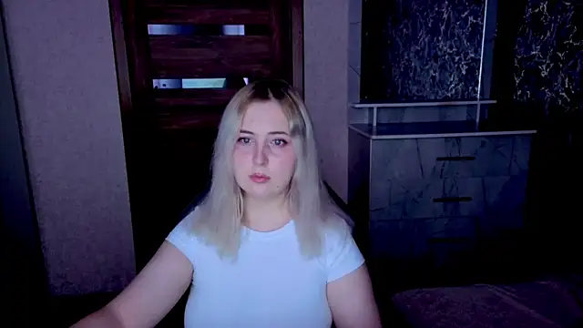 Kristy-Max online show from June 5, 7:19 pm