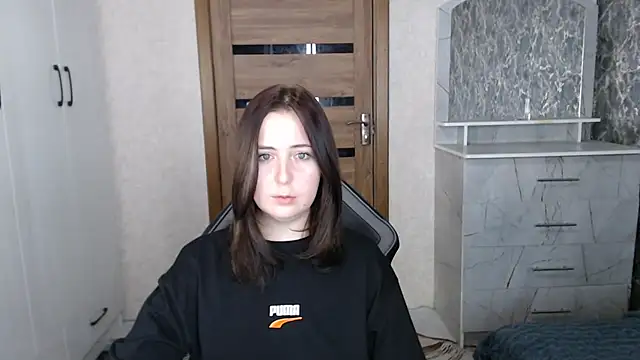 Kristy-Max online show from November 1, 10:47 pm