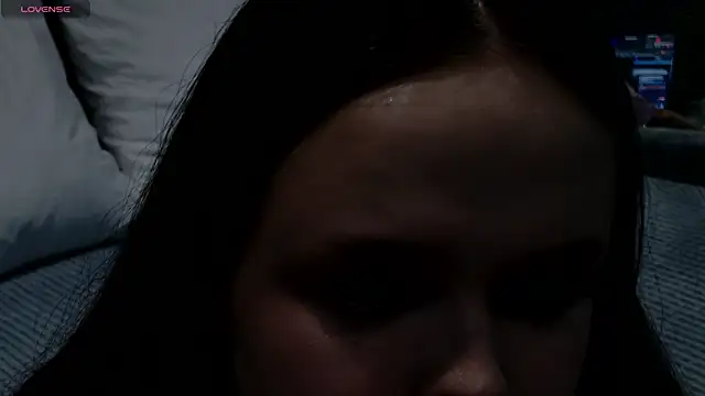 Snapshot of SunnyRisha chatting on October 11, 5:08 am SunnyRisha online show from October 11, 5:08 am