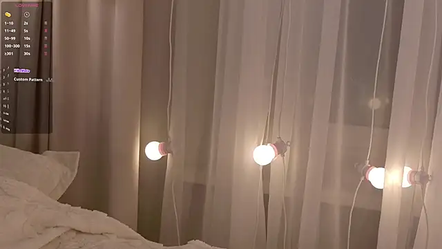 Snapshot of SunnyRisha chatting on January 6, 5:22 am SunnyRisha online show from January 6, 5:22 am