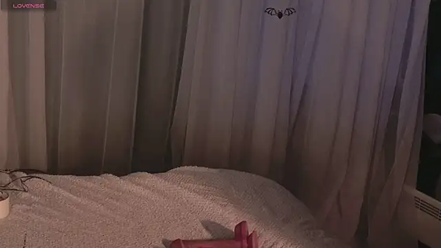 Snapshot of SunnyRisha chatting on October 28, 5:18 am SunnyRisha online show from October 28, 5:18 am