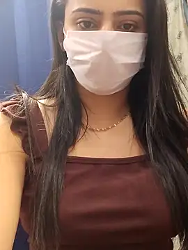 Snapshot of Mylovesana chatting on December 3, 9:42 am Mylovesana online show from December 3, 9:42 am