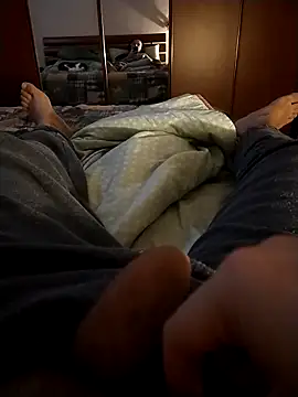 Snapshot of user_662 chatting on November 18, 10:45 pm user 662 online show from November 18, 10:45 pm