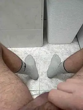 Snapshot of user_662 chatting on March 2, 6:03 pm user 662 online show from March 2, 6:03 pm