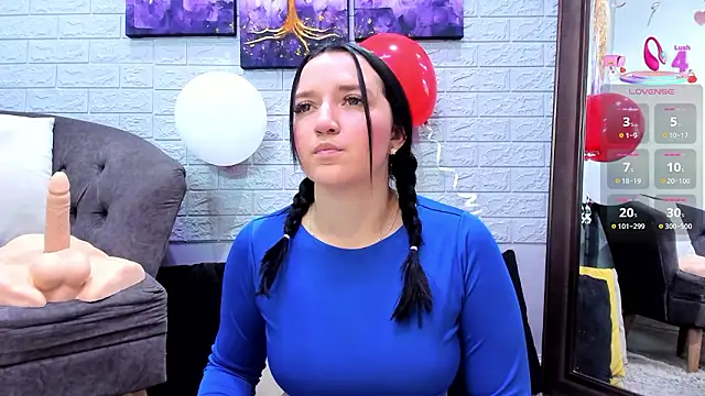  EmilyJireh  online show from February 14, 4:40 pm