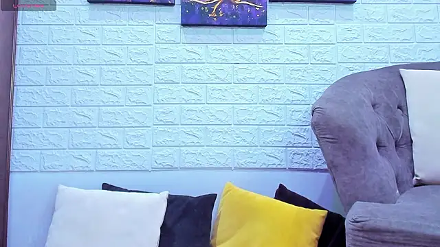  EmilyJireh  online show from March 14, 7:20 pm