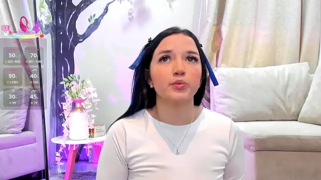  EmilyJireh  online show from April 19, 11:55 am