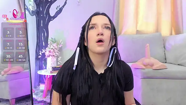  EmilyJireh  online show from January 6, 4:55 pm