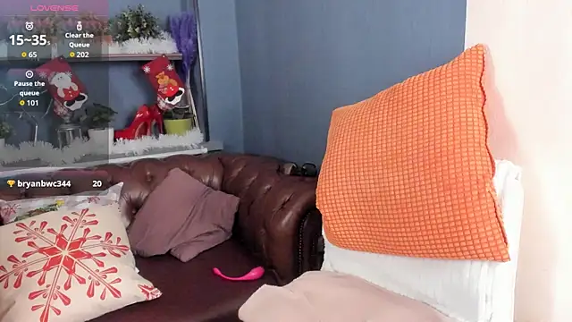 JesiaFoxi online show from January 12, 12:23 pm