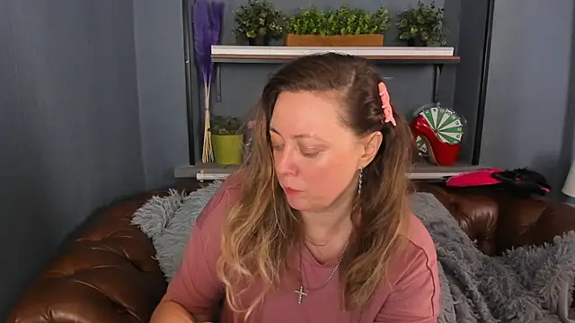 JesiaFoxi online show from March 10, 12:06 pm