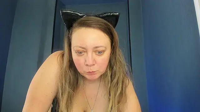 JesiaFoxi online show from February 25, 6:44 pm