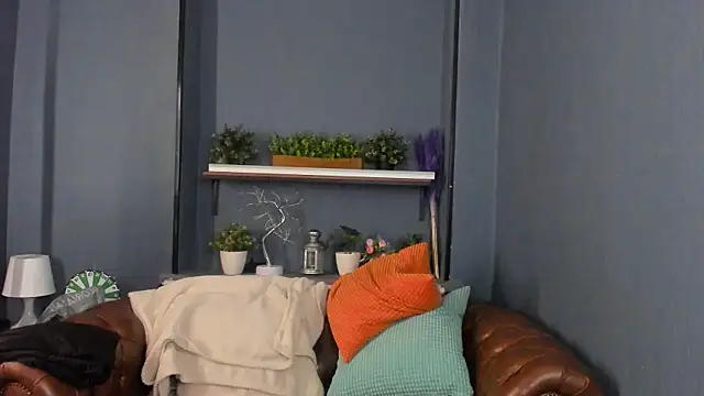 JesiaFoxi online show from November 12, 1:26 pm