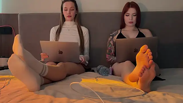 urmissalice online show from April 8, 2:18 pm