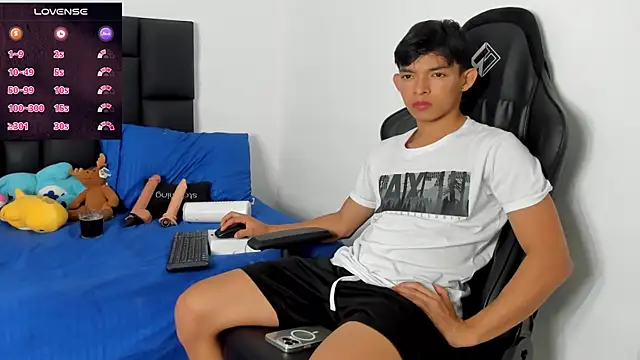 Tonny twink  online show from February 21, 11:07 pm