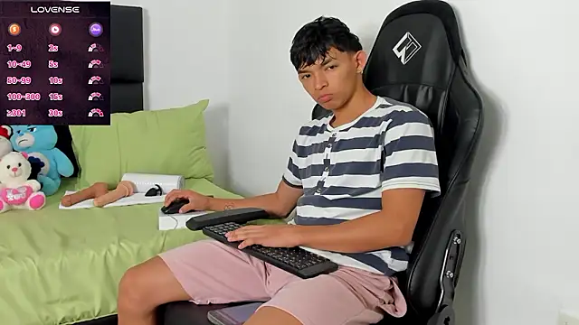 Tonny twink  online show from March 13, 10:53 am