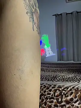 xMirana  online show from November 17, 8:29 am