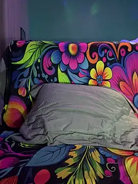 xMirana  online show from April 2, 8:21 am