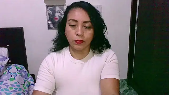 zaray bella online show from October 17, 9:38 pm
