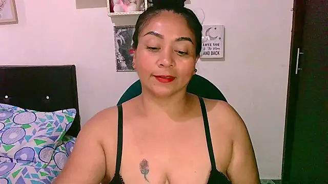 zaray bella online show from March 19, 10:32 pm