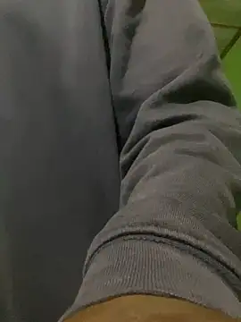 Snapshot of Alphadavid_23 chatting on February 17, 11:23 am Alphadavid 23 online show from February 17, 11:23 am