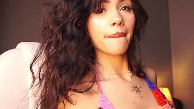 Giovanna oliveira online show from July 7, 6:47 am