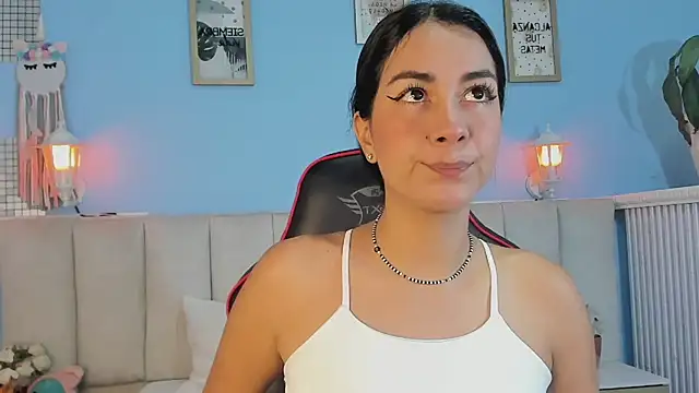 lyzzi smith01 online show from February 3, 7:31 pm
