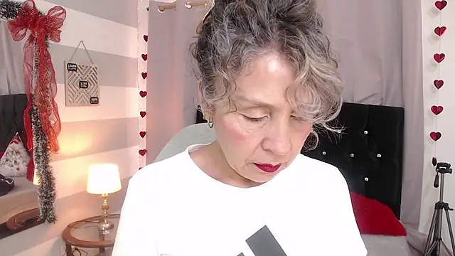 Afrodita sg online show from December 5, 2:15 pm