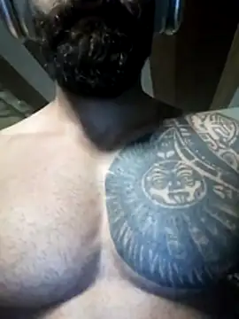 moody1996- online show from February 7, 9:34 pm