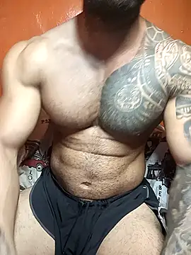 moody1996- online show from November 27, 1:39 am