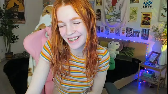 Snapshot of Sunny_Elly chatting on March 21, 11:44 am Sunny Elly online show from March 21, 11:44 am