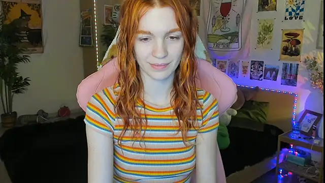 Snapshot of Sunny_Elly chatting on March 21, 8:39 am Sunny Elly online show from March 21, 8:39 am