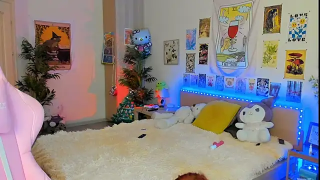 Snapshot of Sunny_Elly chatting on January 17, 10:22 am Sunny Elly online show from January 17, 10:22 am