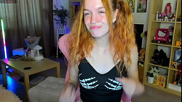 Snapshot of Sunny_Elly chatting on September 25, 7:03 am Sunny Elly online show from September 25, 7:03 am