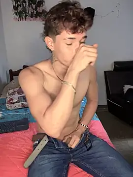 cristofer 988 online show from March 5, 8:05 pm